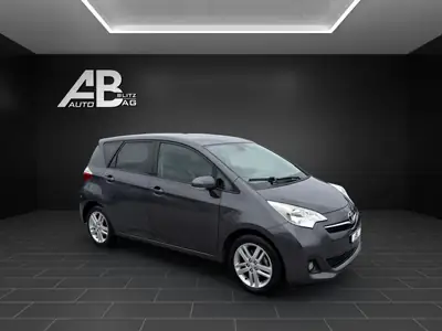 Toyota Verso-S 1.33 Linea Luna — Monospace compact fiable, révision complète — detail