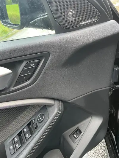 BMW M135i xDrive 2020 — Sportivité et polyvalence en berline compacte — Thumbnail 12