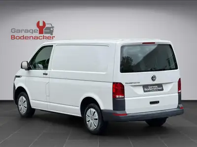 VW T6.1 — Utilitaire polyvalent diesel, entretien récent et faible kilométrage — intérieur