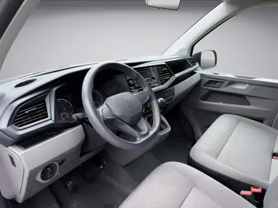 VW T6.1 — Utilitaire polyvalent diesel, entretien récent et faible kilométrage — Miniature 10