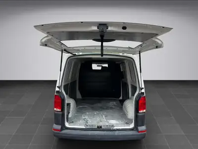 VW T6.1 — Utilitaire polyvalent diesel, entretien récent et faible kilométrage — Miniature 16