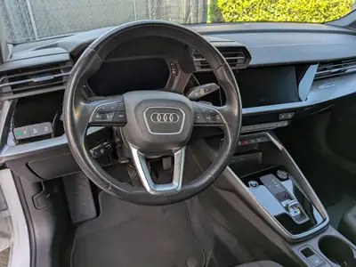 Audi A3 Sportback 35 TFSI — Compacte premium, première main, 72 000 km — dashboard