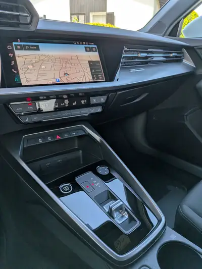 Audi A3 Sportback 35 TFSI — Compacte premium, première main, 72 000 km — Thumbnail 7