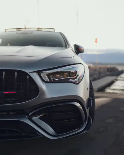 Mercedes-Benz CLA 45 S AMG 4matic+ — Berline sportive 421 ch, entretien complet — détail