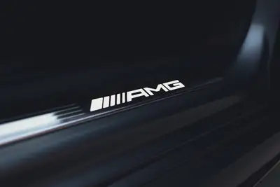 Mercedes-Benz CLA 45 S AMG 4matic+ — Berline sportive 421 ch, entretien complet — Miniature 11