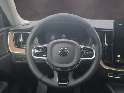 Volvo XC60 2.0 T6 TE Ultra Dark eAWD — Hybride rechargeable premium, 25 km seulement — Miniature 12