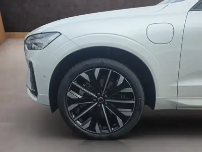 Volvo XC60 2.0 T6 TE Ultra Dark eAWD — Hybride rechargeable premium, 25 km seulement — Miniature 10