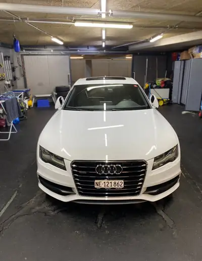 Audi A7 3.0 V6 TDI Quattro — Berline de luxe, transmission automatique, 195 000 km — vue extérieure