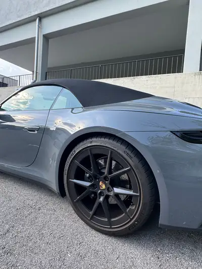 Porsche 911 Carrera 3.0 PDK — Cabriolet iconique, garantie Porsche Approved jusqu'à 2028 — côté