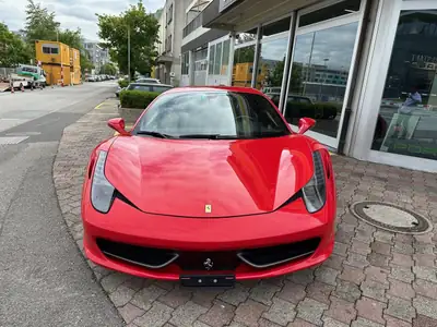 Ferrari 458 Italia 4.5 V8 — Supercar emblématique, 47 800 km, livrée en Suisse — arrière