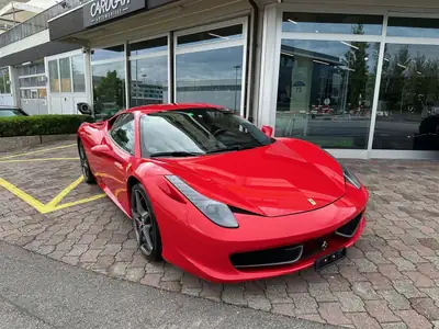 Ferrari 458 Italia 4.5 V8 — Supercar emblématique, 47 800 km, livrée en Suisse — côté