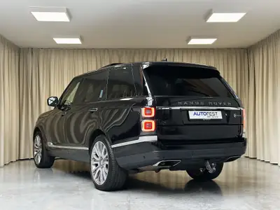 Land Rover Range Rover 3.0 I6D SV Autobiography LWB — Diesel MHEV, 80'000 km, luxe britannique — fianco