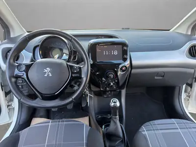 Peugeot 108 1.2 VTi Active — Citadine compacte, entretien à jour, climatisation — Thumbnail 13