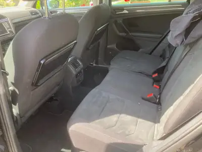 VW Tiguan 2.0 TDI SCR Highline — SUV robuste, 190 ch, transmission DSG, sans sinistre — interior