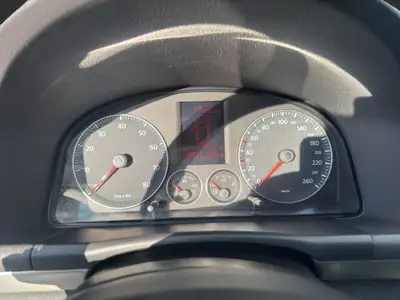 VW Touran 1.4 TSI Highline — Monospace fiable, entretien à jour, sans sinistre — Thumbnail 10