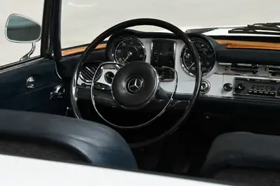 Mercedes-Benz SL 230 — Cabriolet de légende de 1964, livraison suisse d'origine — Thumbnail 8