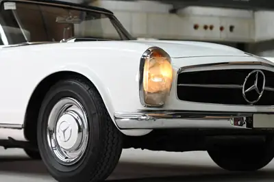Mercedes-Benz SL 230 — Cabriolet de légende de 1964, livraison suisse d'origine — Thumbnail 17