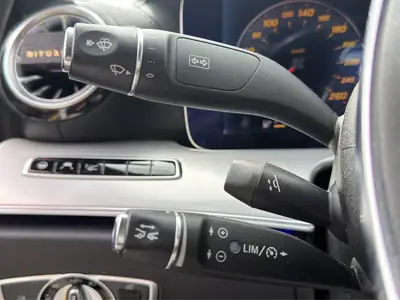 Mercedes-Benz E 400 Cabriolet AMG Line — Élégance décapotable et performances 333 ch — Miniature 20