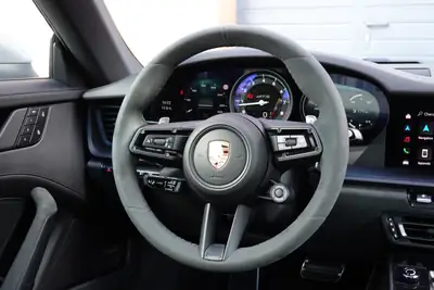 Porsche 911 Carrera GTS PDK — Sportive d'exception, 1ère main, 5000 km — Miniature 15