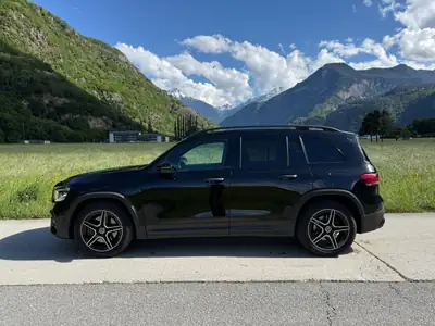 Mercedes-Benz GLB 250 4Matic AMG Line — 7 places, SUV spacieux reconnu, 82 000 km, garantie CH — vue extérieure