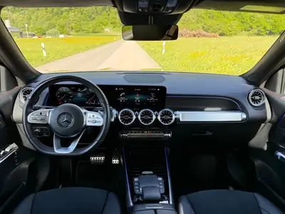 Mercedes-Benz GLB 250 4Matic AMG Line — 7 places, SUV spacieux reconnu, 82 000 km, garantie CH — Miniature 10