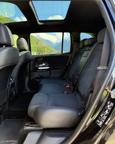 Mercedes-Benz GLB 250 4Matic AMG Line — 7 places, SUV spacieux reconnu, 82 000 km, garantie CH — Miniature 13