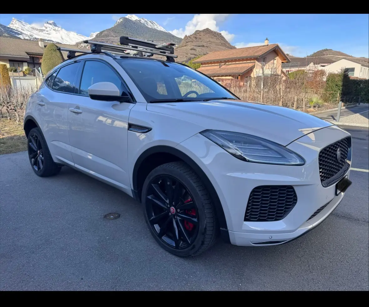 Jaguar E-PACE 2.0 T 250 AWD — SUV dynamique, pneus neufs, sans sinistre