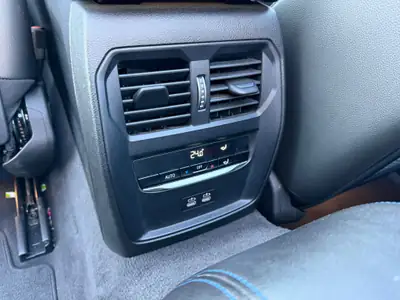 BMW M440i xDrive Cabriolet — Décapotable sportive 374 ch, garantie 2 ans incluse — Miniature 30