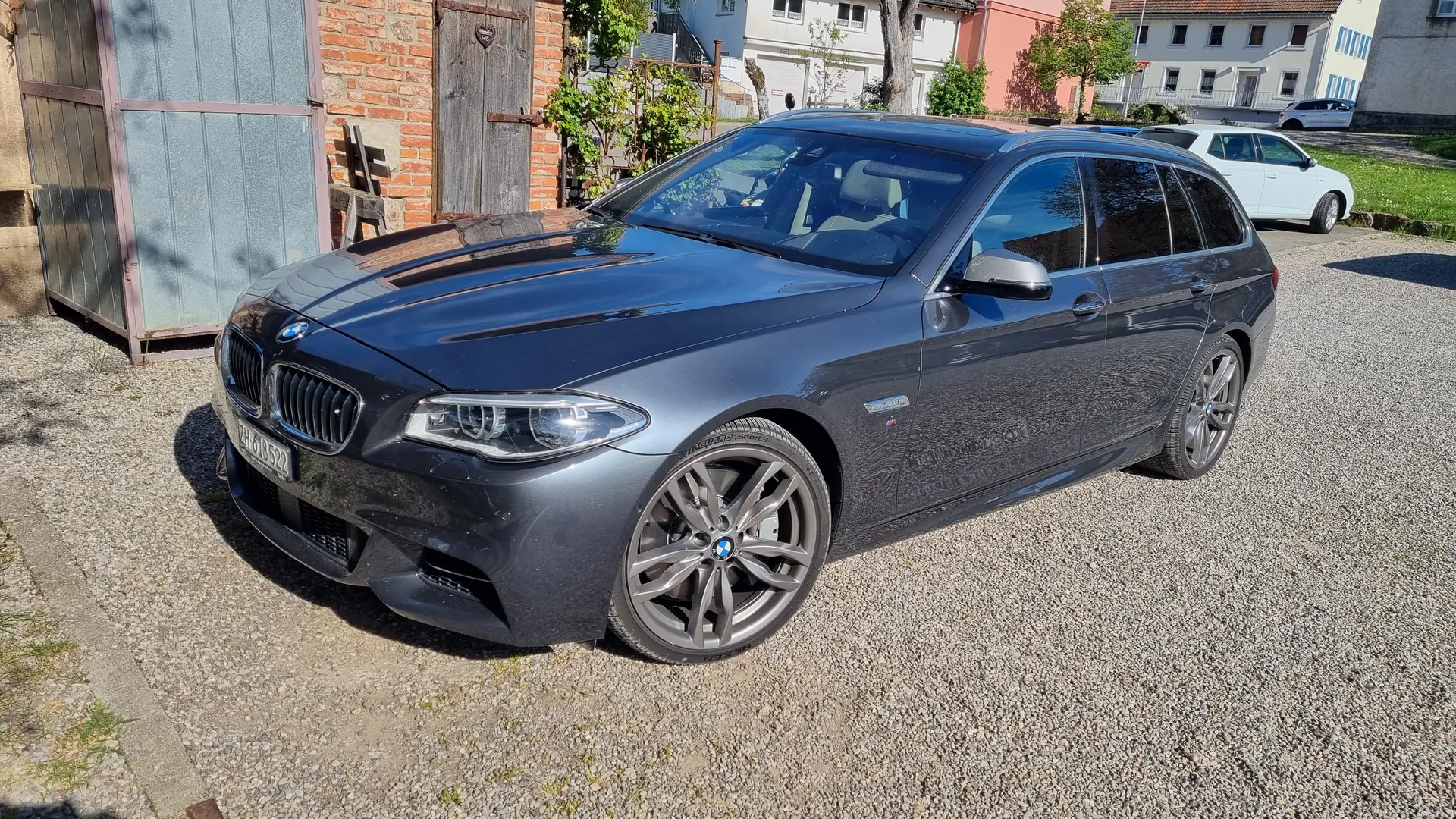BMW M550d xDrive — Break sportif diesel, 381 ch et équipements Premium — Außenansicht