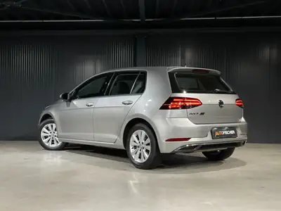 VW Golf VII 1.5 TSI — Berline dynamique, équipée et économe — side view