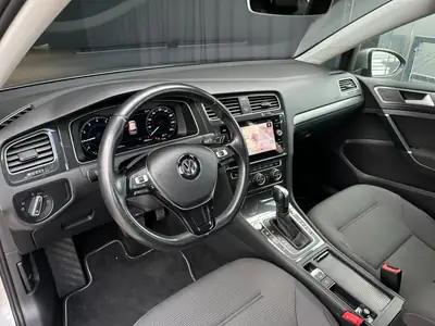 VW Golf VII 1.5 TSI — Berline dynamique, équipée et économe — Thumbnail 13