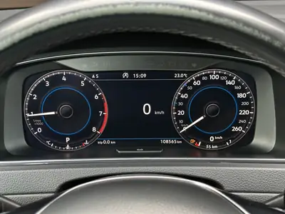 VW Golf VII 1.5 TSI — Berline dynamique, équipée et économe — Thumbnail 17