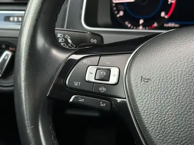 VW Golf VII 1.5 TSI — Berline dynamique, équipée et économe — Thumbnail 23