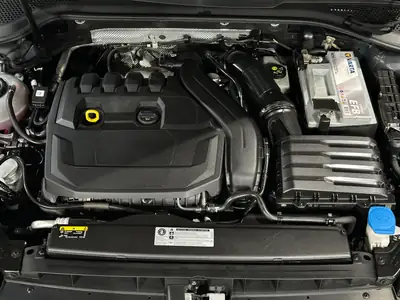 VW Golf VII 1.5 TSI — Berline dynamique, équipée et économe — Thumbnail 25