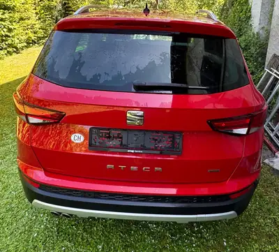 SEAT Ateca 2.0 TDI 4Drive DSG — SUV robuste, 190 ch et seulement 54'630 km — Außenansicht