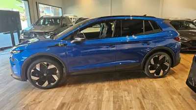 Skoda Elroq RS 4x4 — SUV électrique haute performance, 20 km seulement — Thumbnail 16