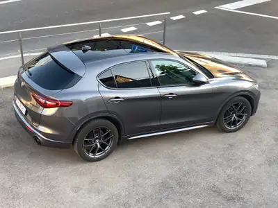 Alfa Romeo Stelvio 2.2 D Q4 210 Veloce — SUV diesel 4x4, toit panoramique, 77'700 km — Außenansicht