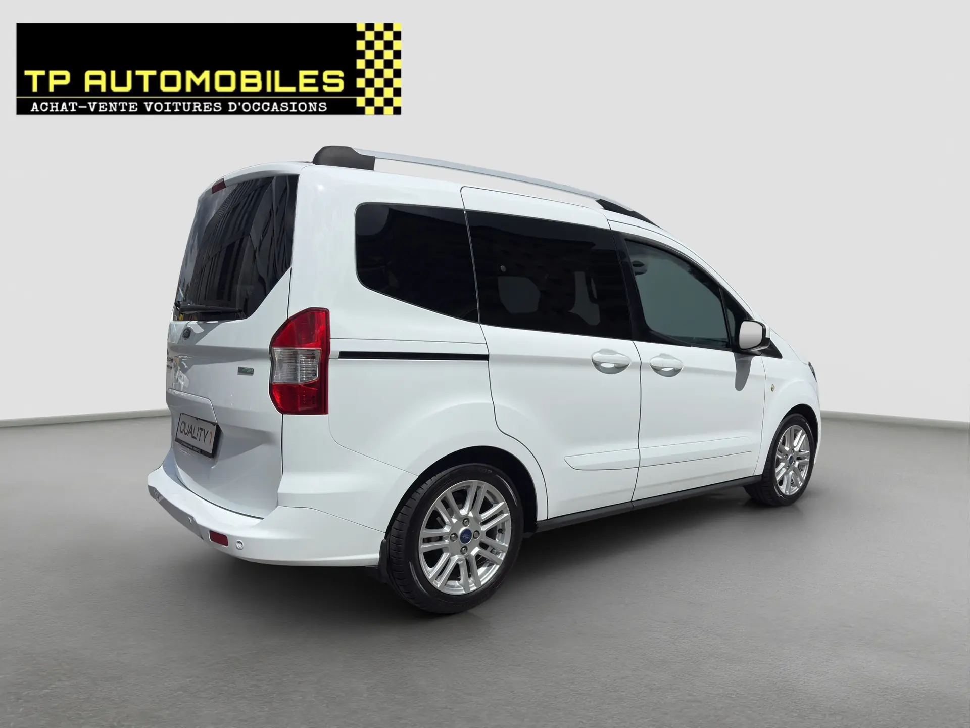 Ford Tourneo Courier 2017 occasion Grand-Lancy — 5