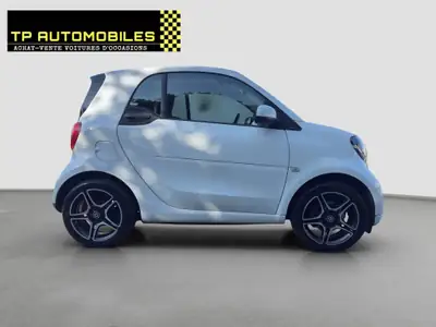 Smart Fortwo Passion TwinMatic 2015 — Citadine agile, automatique, entretien suivi — Heckansicht
