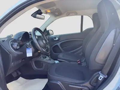 Smart Fortwo Passion TwinMatic 2015 — Citadine agile, automatique, entretien suivi — Detail