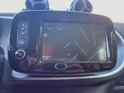 Smart Fortwo Passion TwinMatic 2015 — Citadine agile, automatique, entretien suivi — Miniatur 10