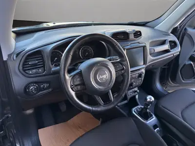Jeep Renegade 1.0 Turbo Night Eagle — Compact SUV dynamique, sans accident — Thumbnail 10