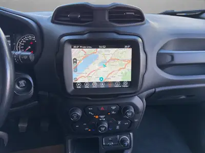 Jeep Renegade 1.0 Turbo Night Eagle — Compact SUV dynamique, sans accident — Thumbnail 15