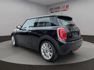 MINI One First 2017 — Citadine urbaine compacte, entretien à jour et sans sinistre — interior