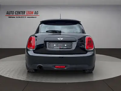 MINI One First 2017 — Citadine urbaine compacte, entretien à jour et sans sinistre — dashboard
