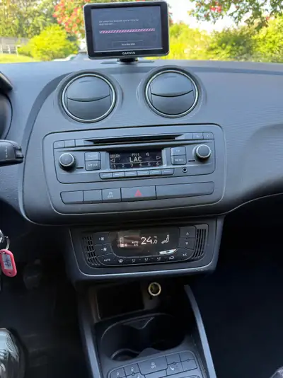SEAT Ibiza 1.2 TSI Style — Citadine dynamique, entretien à jour, sans sinistre — Miniature 16