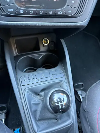 SEAT Ibiza 1.2 TSI Style — Citadine dynamique, entretien à jour, sans sinistre — Miniature 19