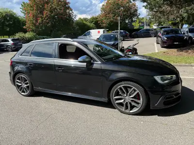 Audi S3 Sportback 2.0 TFSI Quattro — Berline sportive polyvalente, 301 ch dynamiques — Miniature 9