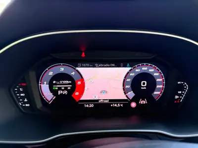 Audi Q3 35 TDI S-tronic — SUV compact diesel fiable, première main, historique complet Audi — Miniature 18