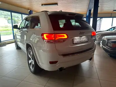 Jeep Grand Cherokee 3.0 CRD Overland — SUV 7 places, 250 ch diesel, tous terrains — Miniatura 13